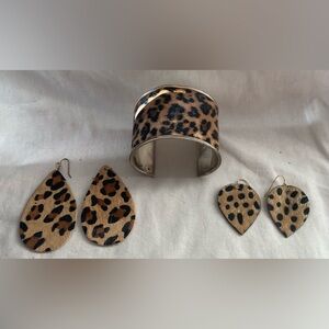 Married set animal print cuff bracelet & 2 Sets Of pierced earrings